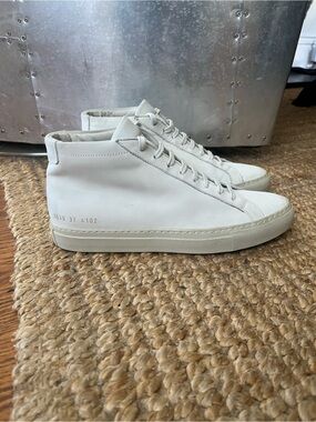 Common Projects Achilles Mid Designer Sneakers Women’s EU 37 (US 7) Off White
